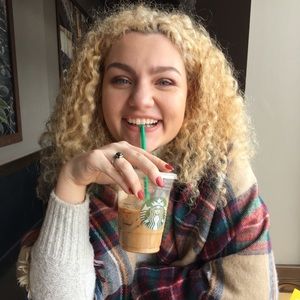 Meet your Posher, Gabriella